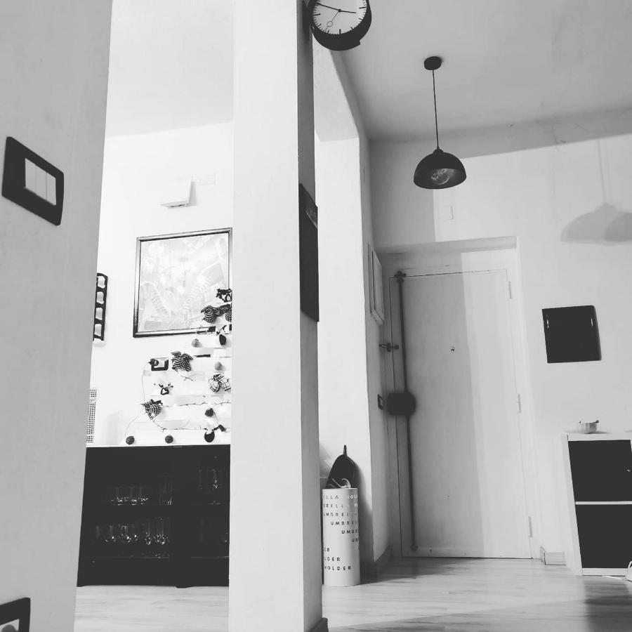 Black&White Guest House Iglesias Exterior foto